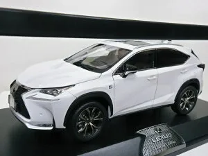 LEXUS 特注 1/18 レクサス NX 200T Fスポーツ (ホワイト) 2015