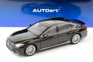 オートアート 1/18 レクサス LS 500h リムジン 2018 ブラック/ブラックインテリア 開閉AUTOart 1:18 Lexus LS 500h Limousine 2018 black/ black interior