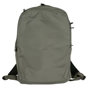 【全品P5倍 4/24 20:00～4/27 09:59】コロンビア リュック Columbia STAR RANGE SQUARE BACKPACK S バックパック スターレンジスクエア 16L 全2色 メンズ レディース ユニセックス 通勤 ビジネス 通学 OMIN-SHILD オ