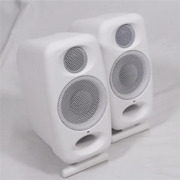 IK Multimedia 【開封アウトレット特価】iLoud Micro Monitor Pro White PairT-RackS 6 Max + 専用 Travel Bag (ペア)(ブラック)(モニタース...