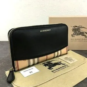 送料込み！ 状態良好 BURBERRY ジップウォレット チェック ブラック 601